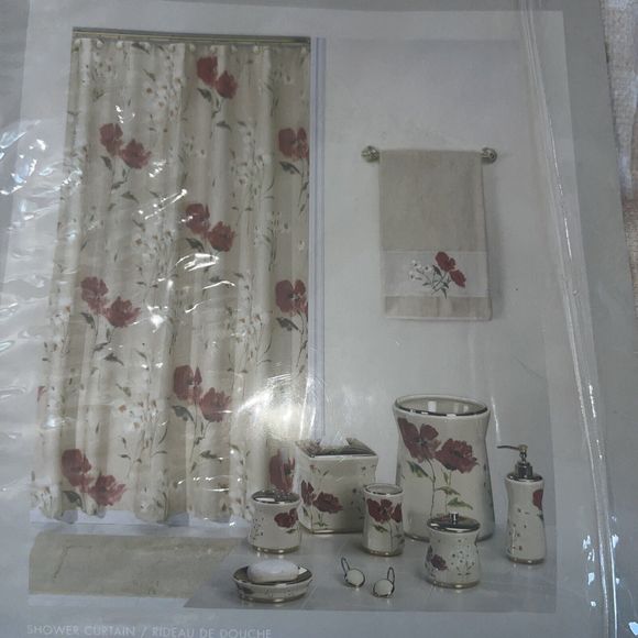 Brand New Echo Home Graphic Flowers Fabric Shower curtain Natural 72 X 72